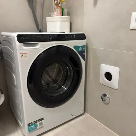 Comfort Spacious In Center 公寓 *