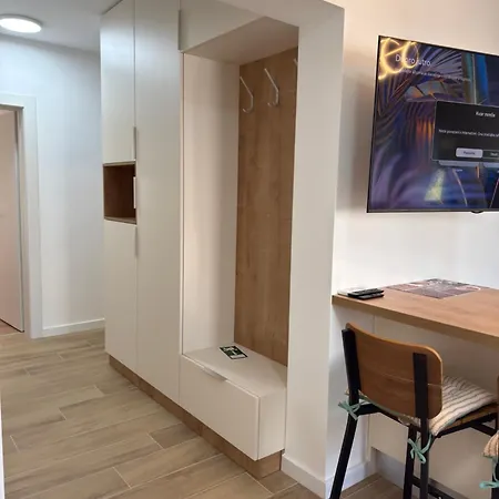 Comfort Spacious In Center 公寓 *